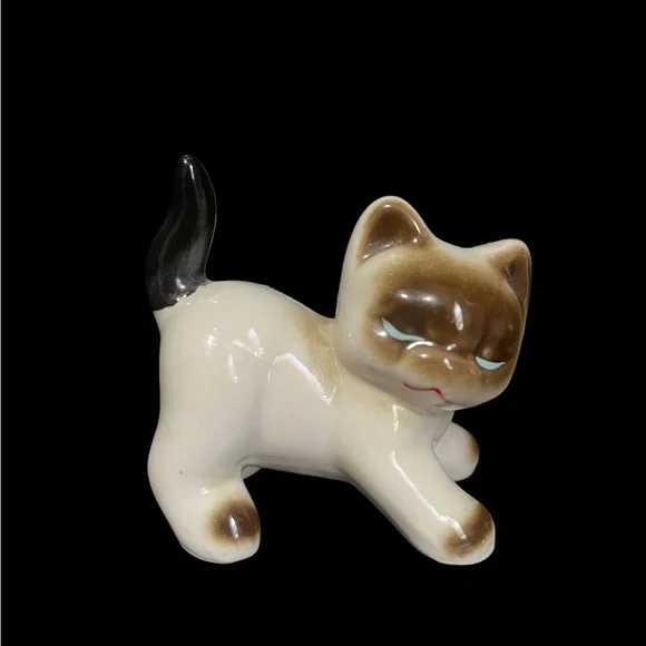Lot of Vintage Cat Figurines Playing (5) - Picture 5 of 16